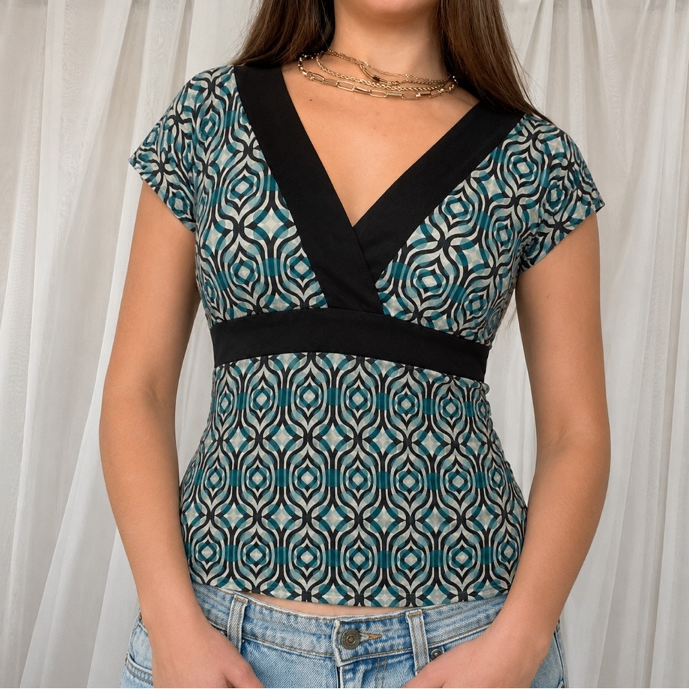 Vintage Y2K Maurice’s Babydoll Geo-Print V-Neck Women's Top with Black Trim